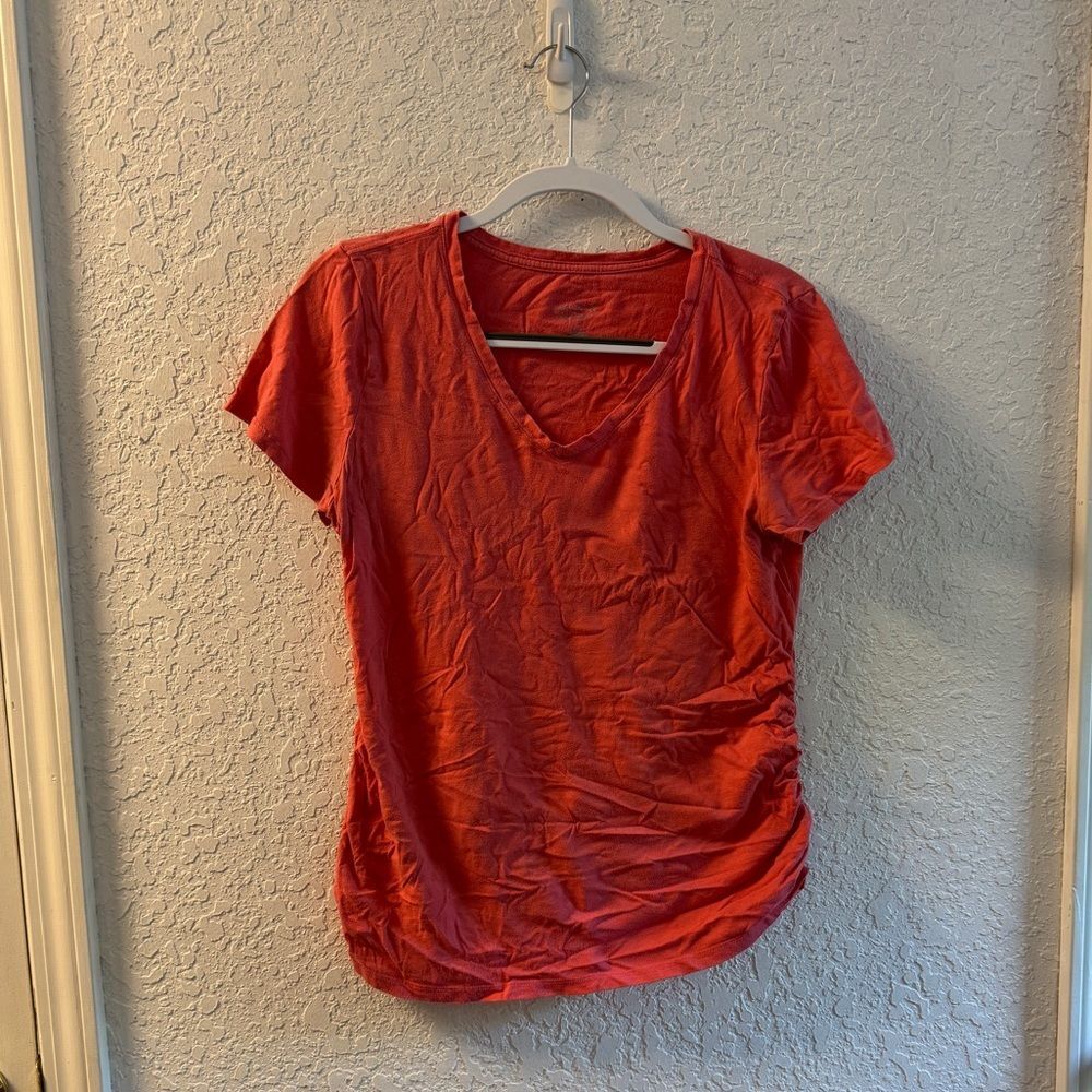 Maternity Women's V-Neck pink/salmon T shirt medium
